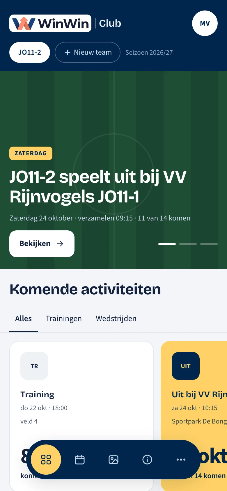 Het overzicht van de trainer in de app: de uitwedstrijd van zaterdag bij VV Rijnvogels, verzamelen 09:15, 11 van 14 komen, en de komende activiteiten.